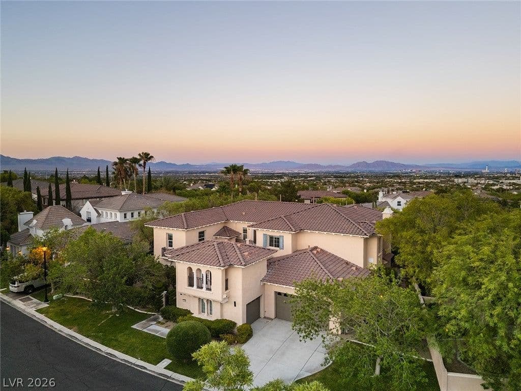 1212 Muscato Court photo 3