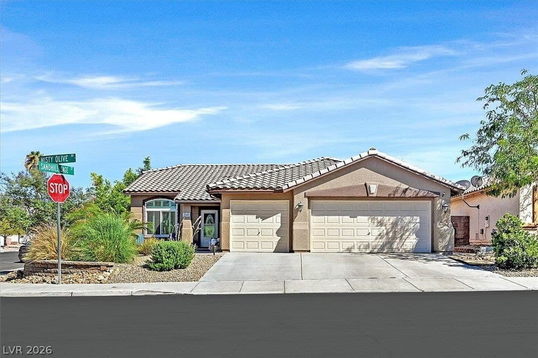 2549 Misty Olive Avenue