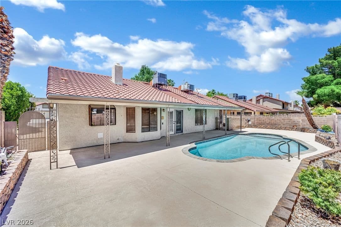 5470 Abbington Street photo 3