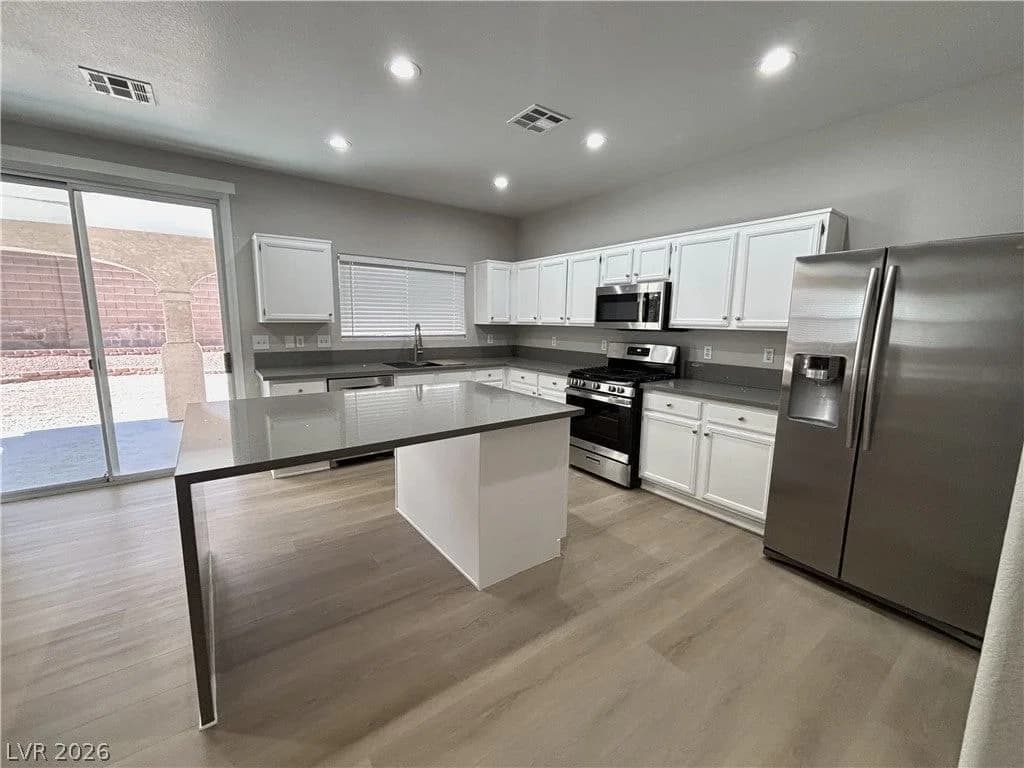 3661 Farfalla Court photo 3
