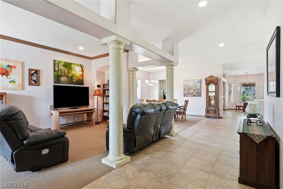 5612 Lusitano Street photo 5