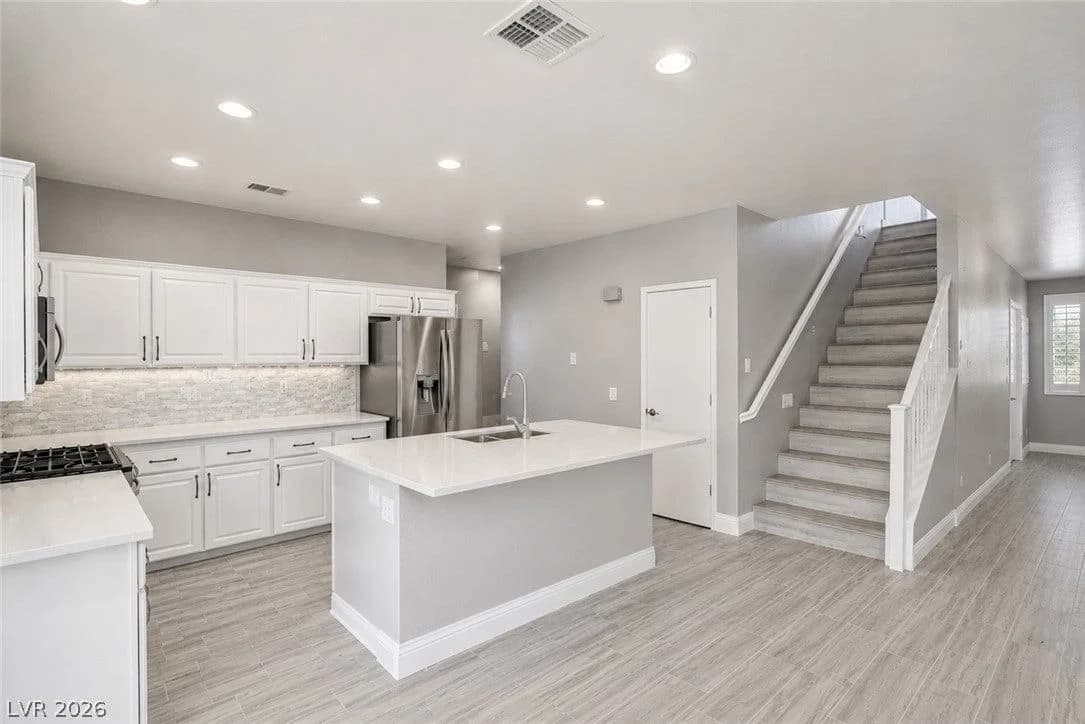 9569 Havelock Court photo 3