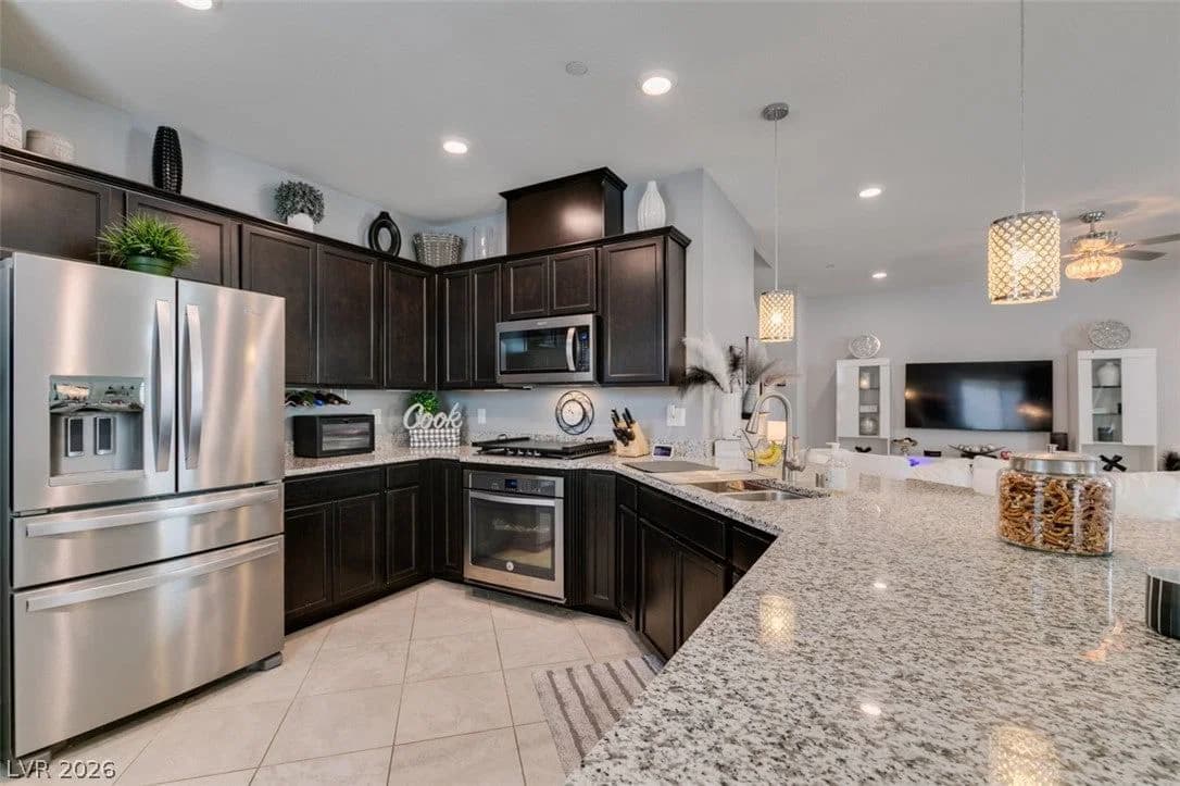 2927 Tranquil Brook Avenue photo 5