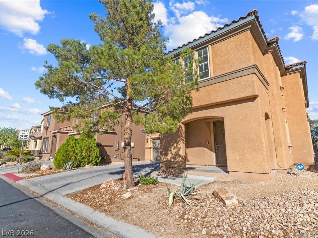 4021 Villa Serena Lane photo 3