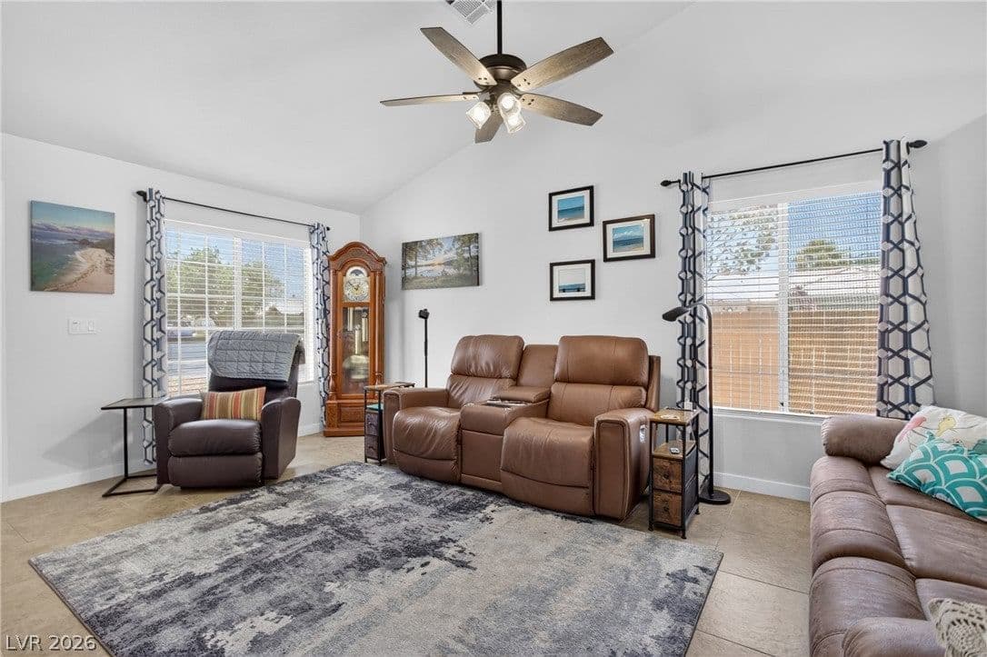 361 Goldenrod Lane photo 4