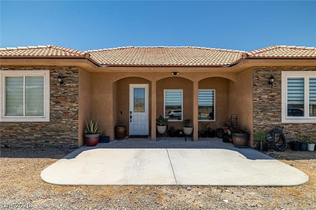 2671 Hacienda Street photo 3
