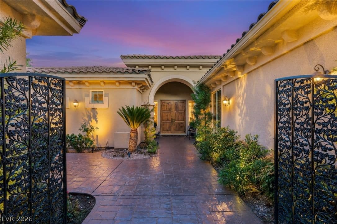 10925 Iris Canyon Lane photo 5