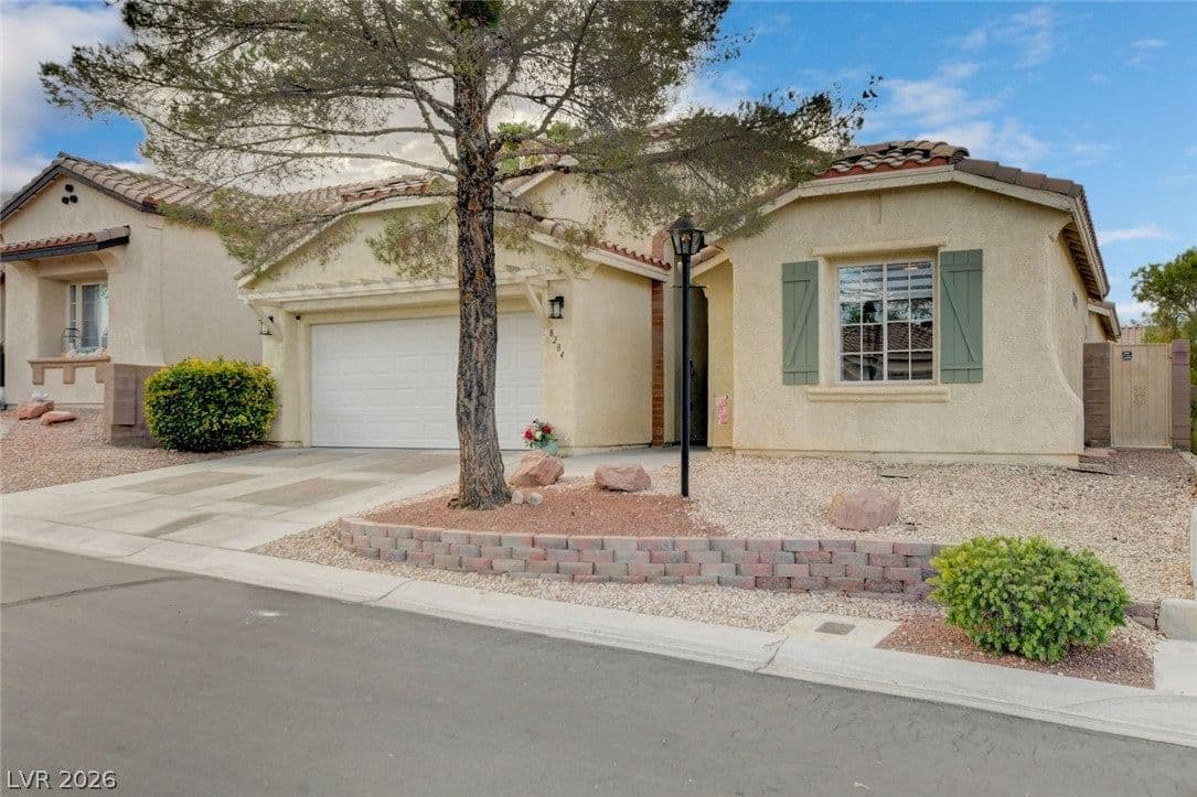 8284 Aurora Peak Avenue photo 5