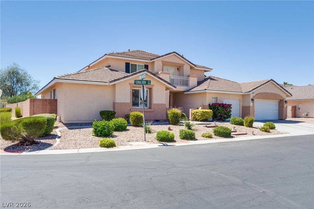 643 Coral View Street photo 3