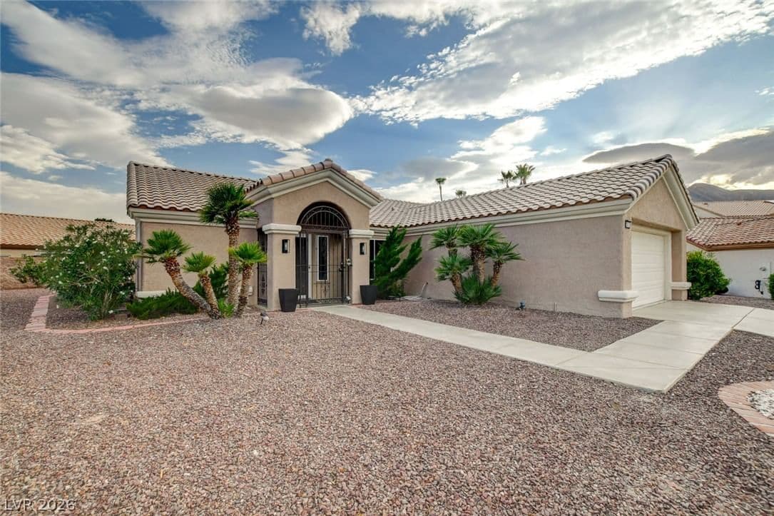 2401 Ocean Edge Court photo 4