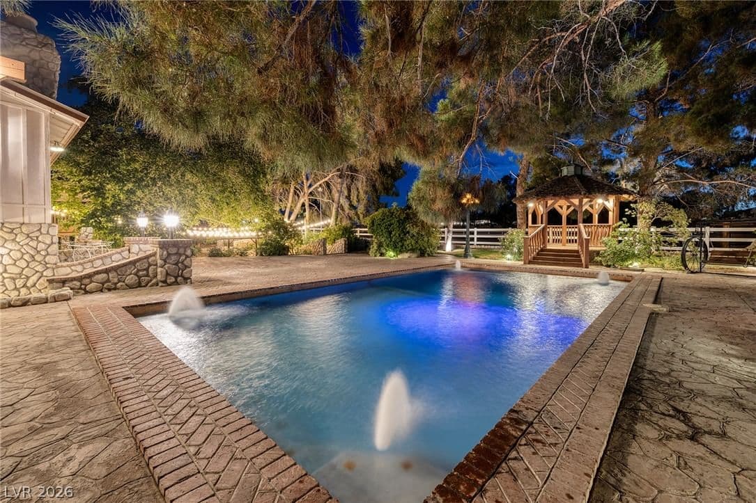 8213 Rancho Destino Road photo 4