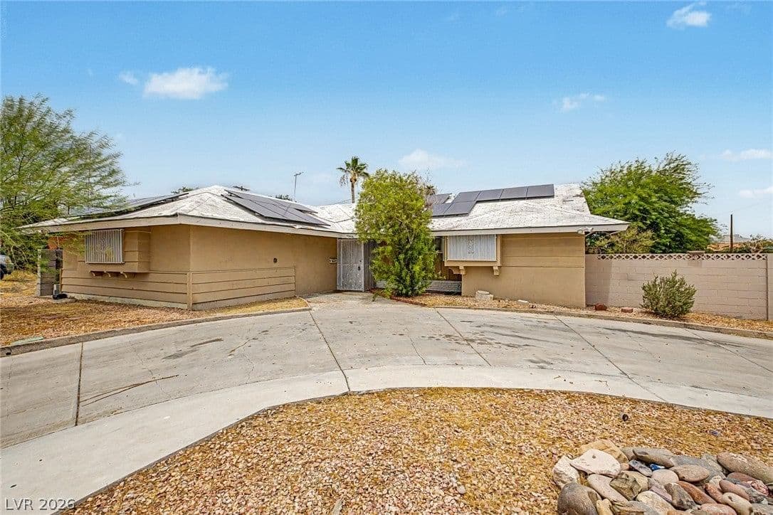 4000 Fortune Avenue