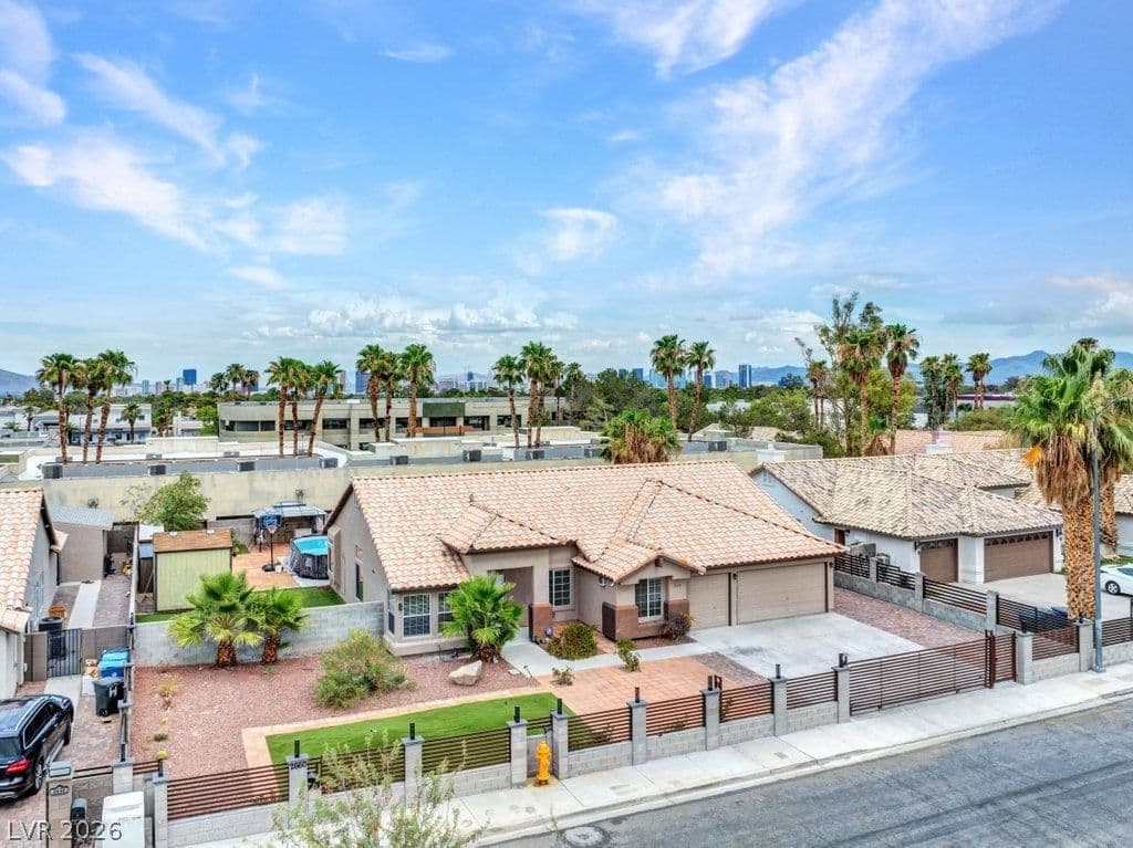 2660 Rosanna Street photo 2