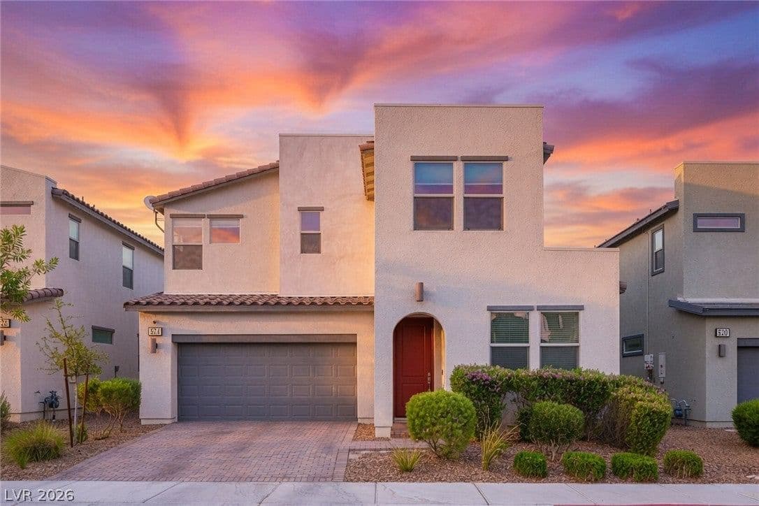 524 Grand Cascade Place