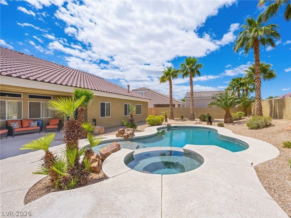 6524 Colossal Cave Avenue photo 2
