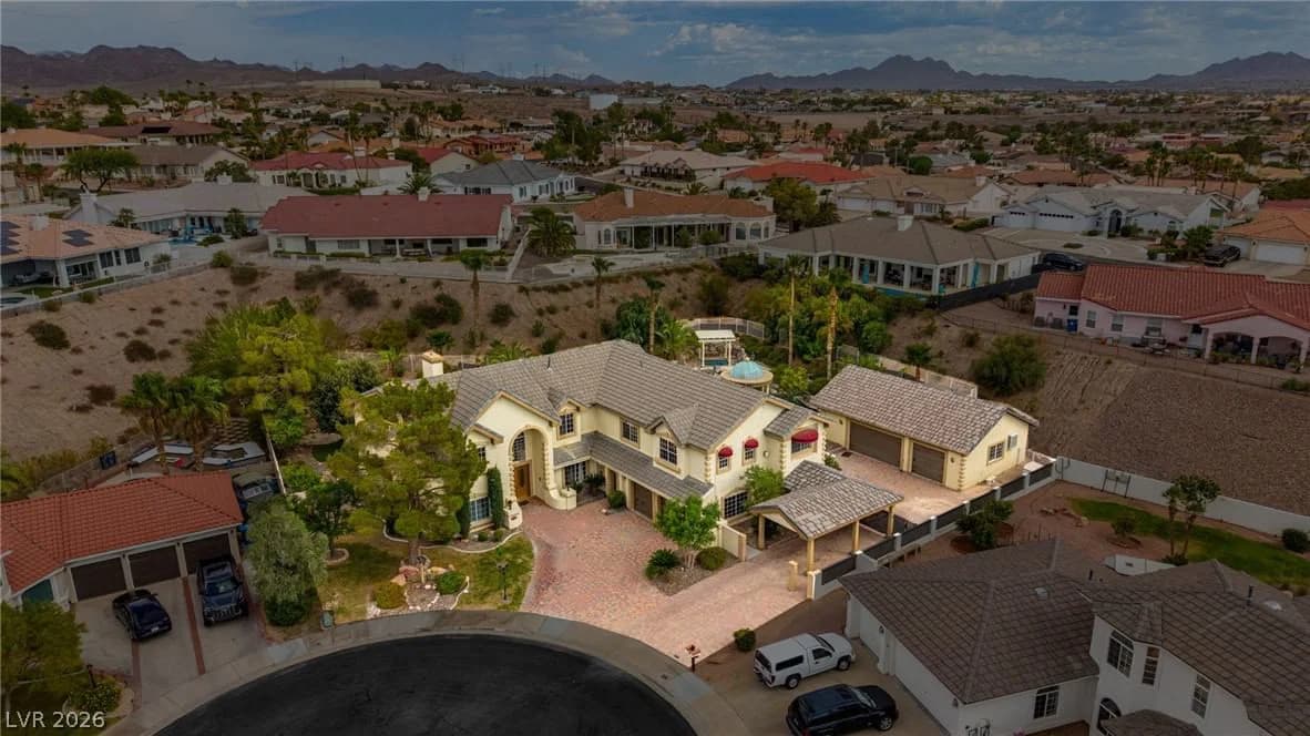 1101 Iolite Court photo 2
