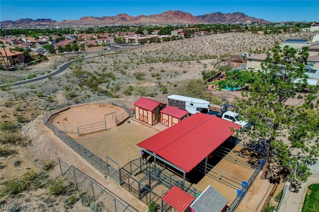 1424 Pueblo Drive