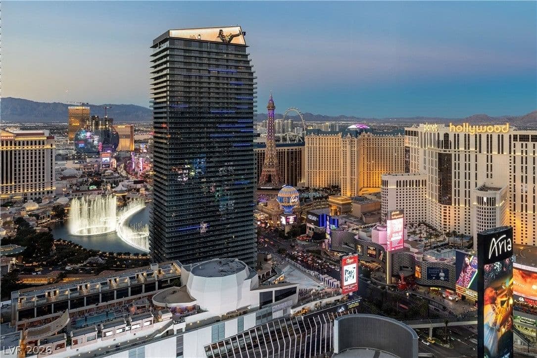 3726 Las Vegas Boulevard photo 3