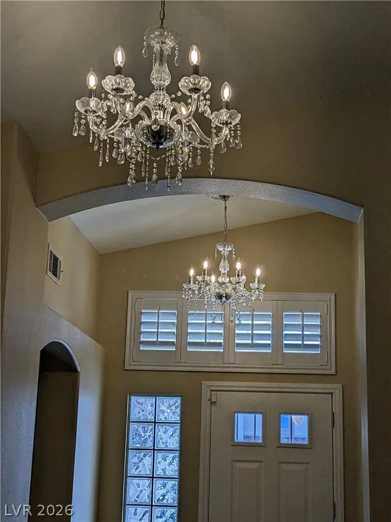 300 Tayman Park Avenue photo 3