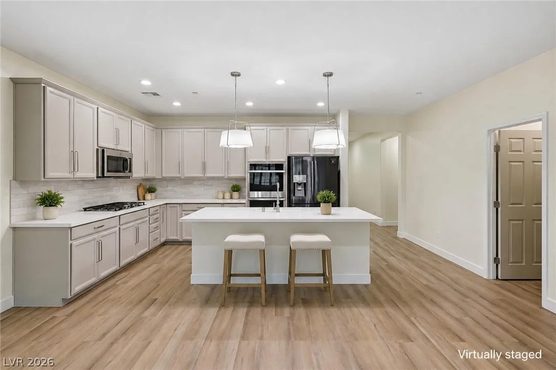 748 Omaggio Place photo 3