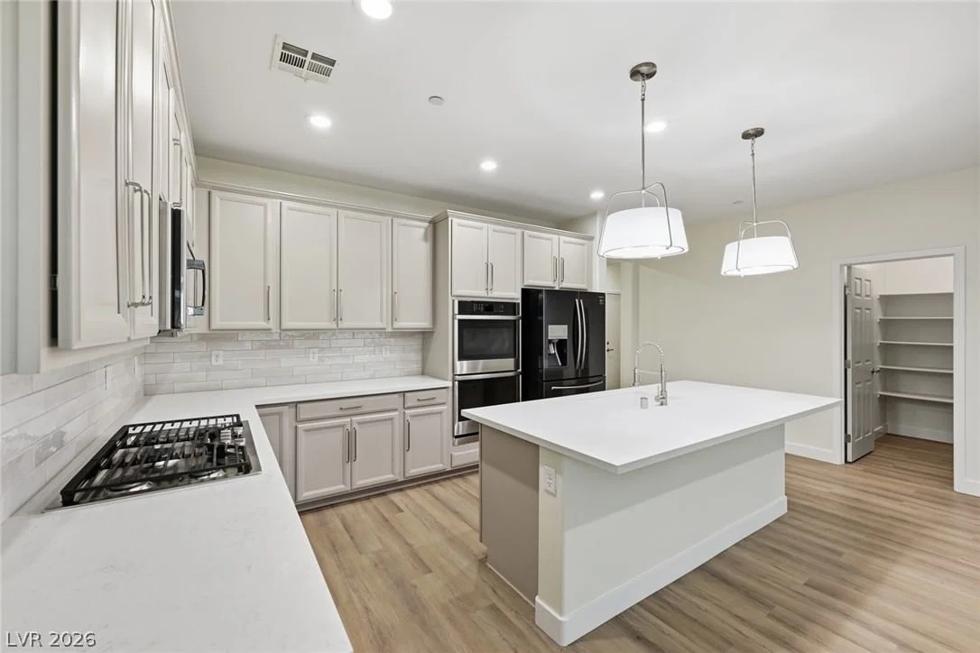 748 Omaggio Place photo 5