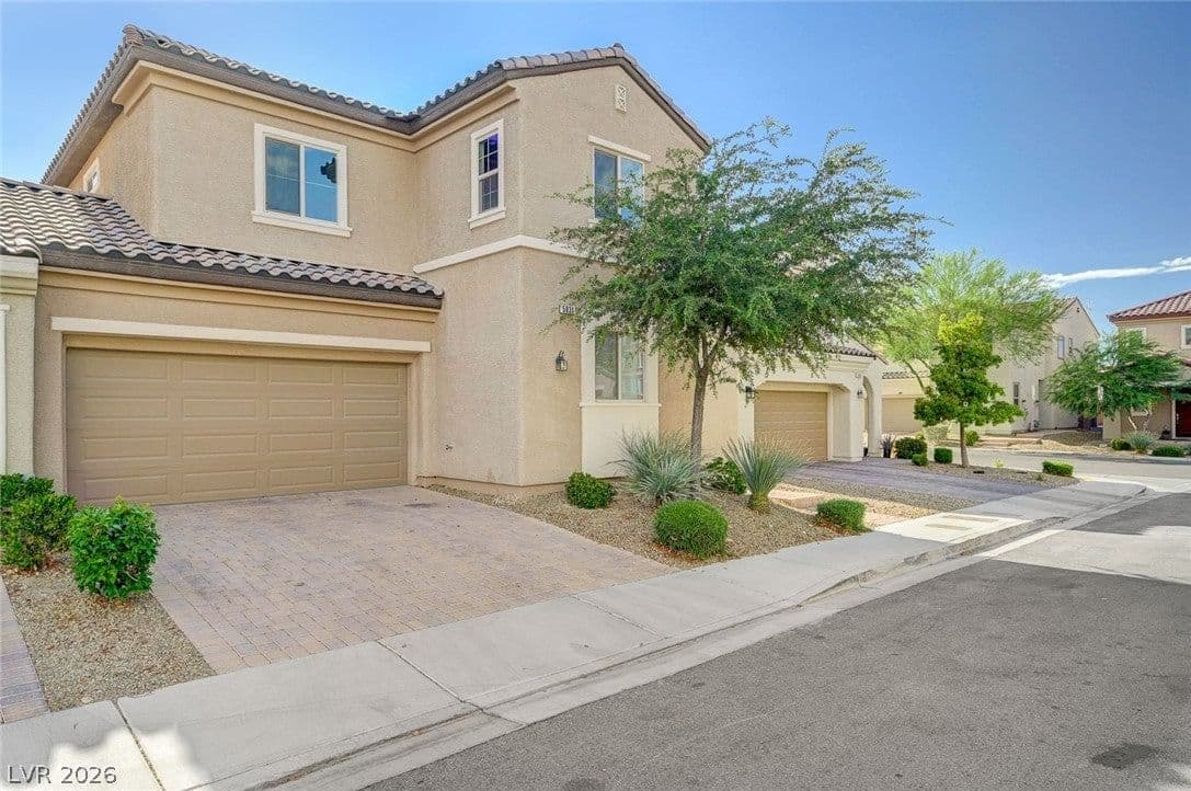 5831 Sleepy Willow Street photo 4
