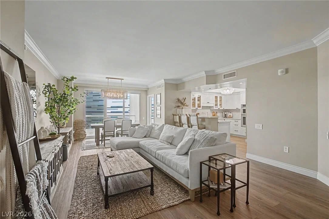 2777 Paradise Road photo 4