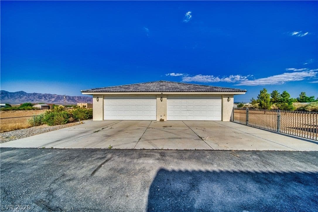 6580 Paula Drive photo 3