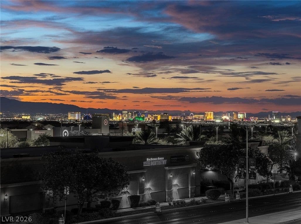 743 Glowing Horizon Street photo 4