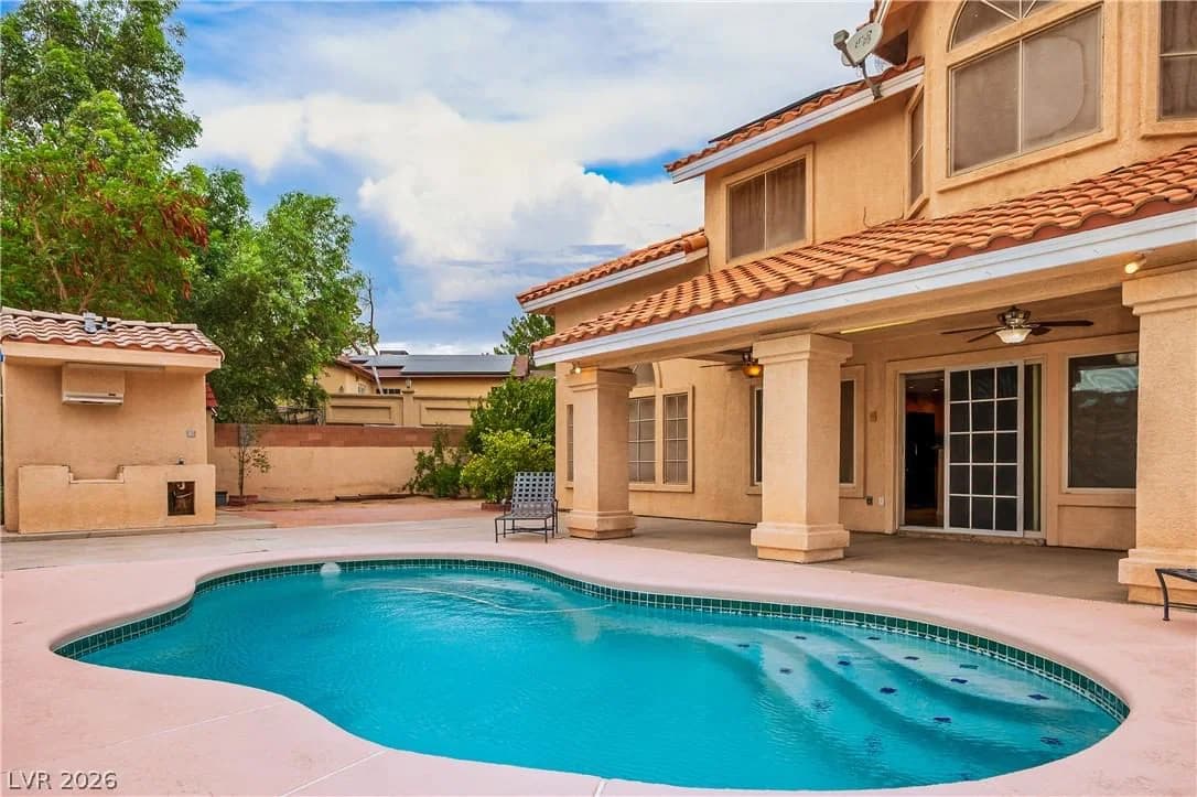 5597 Pecos Road photo 5