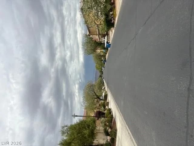 8116 Celina Hills Street photo 3