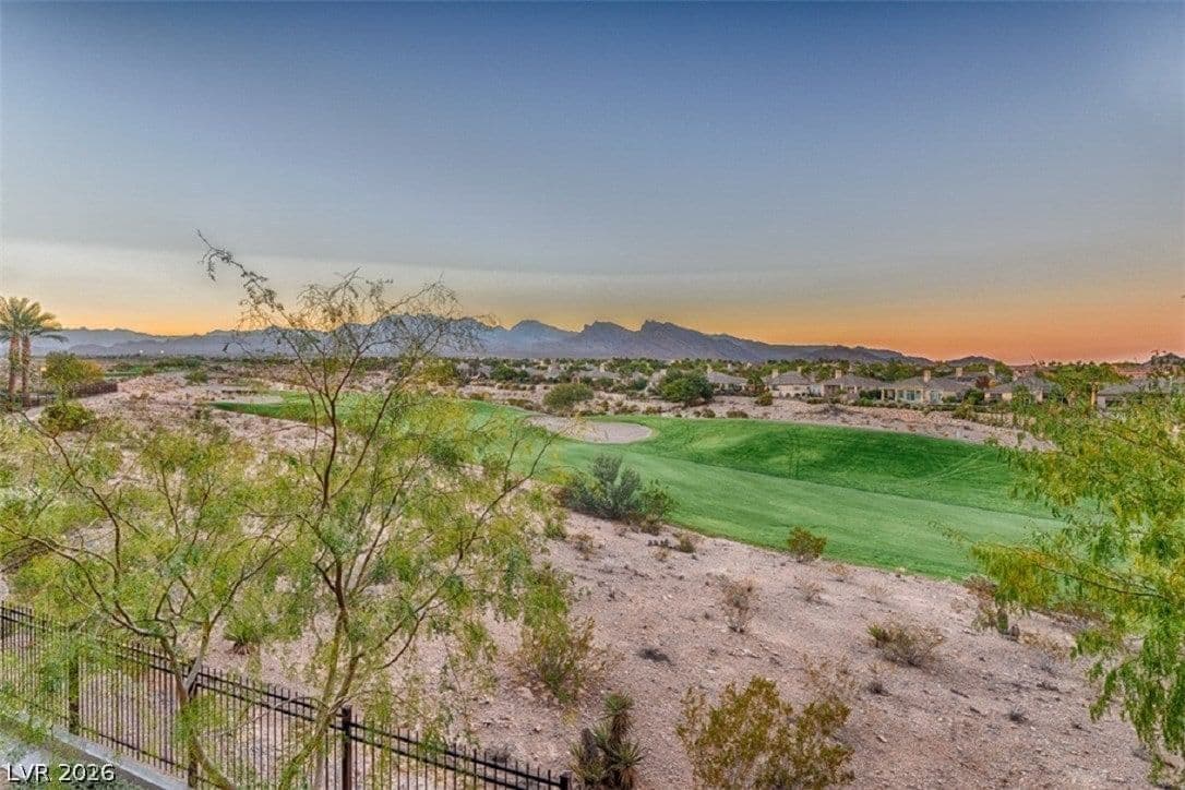 9212 Tesoras Drive photo 4