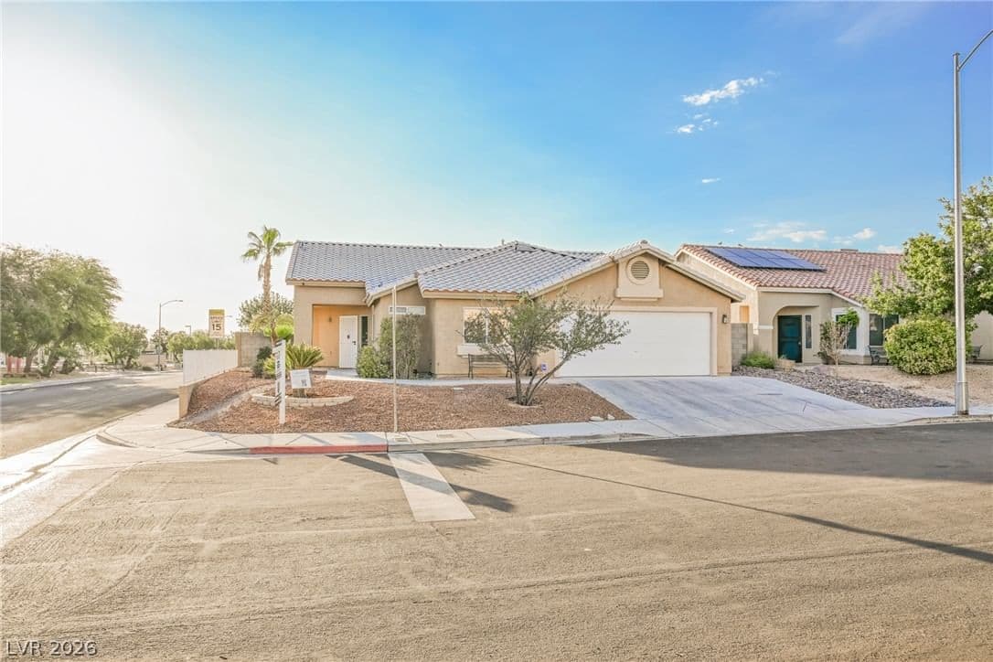 7240 Tealwood Street photo 3