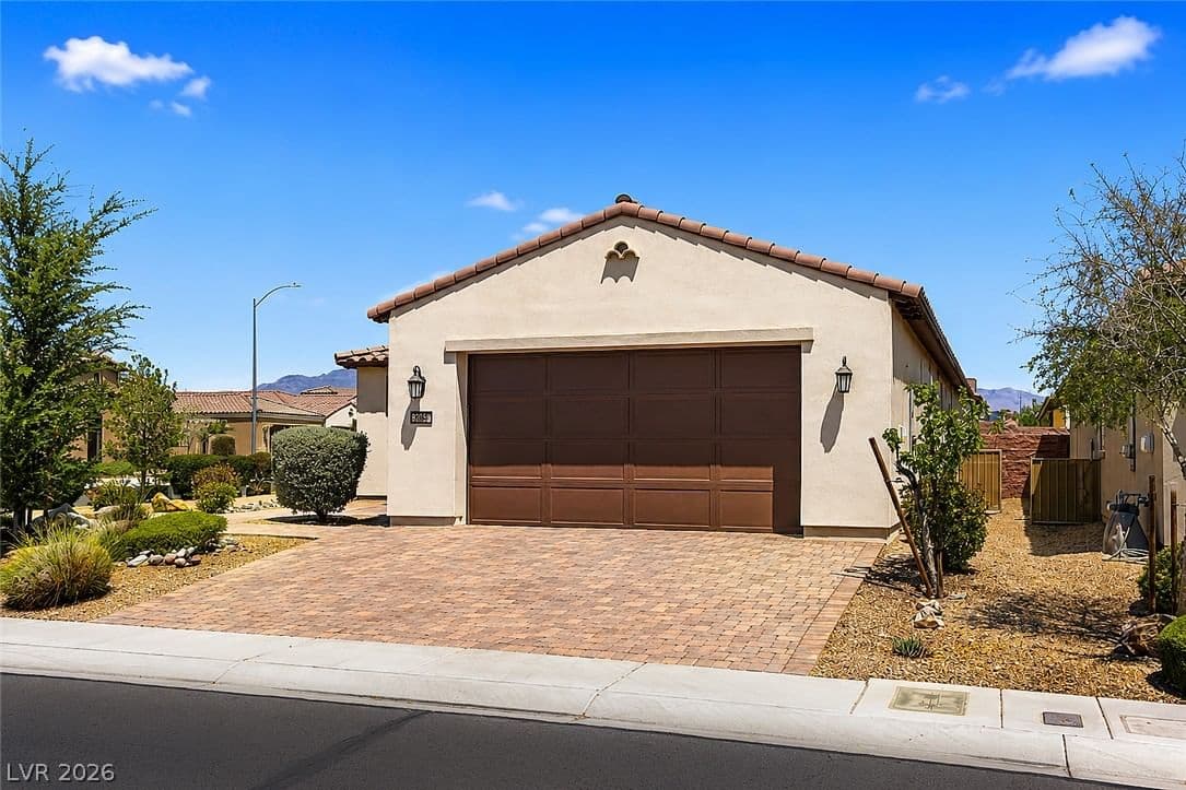 3604 Starlight Ranch Avenue photo 2