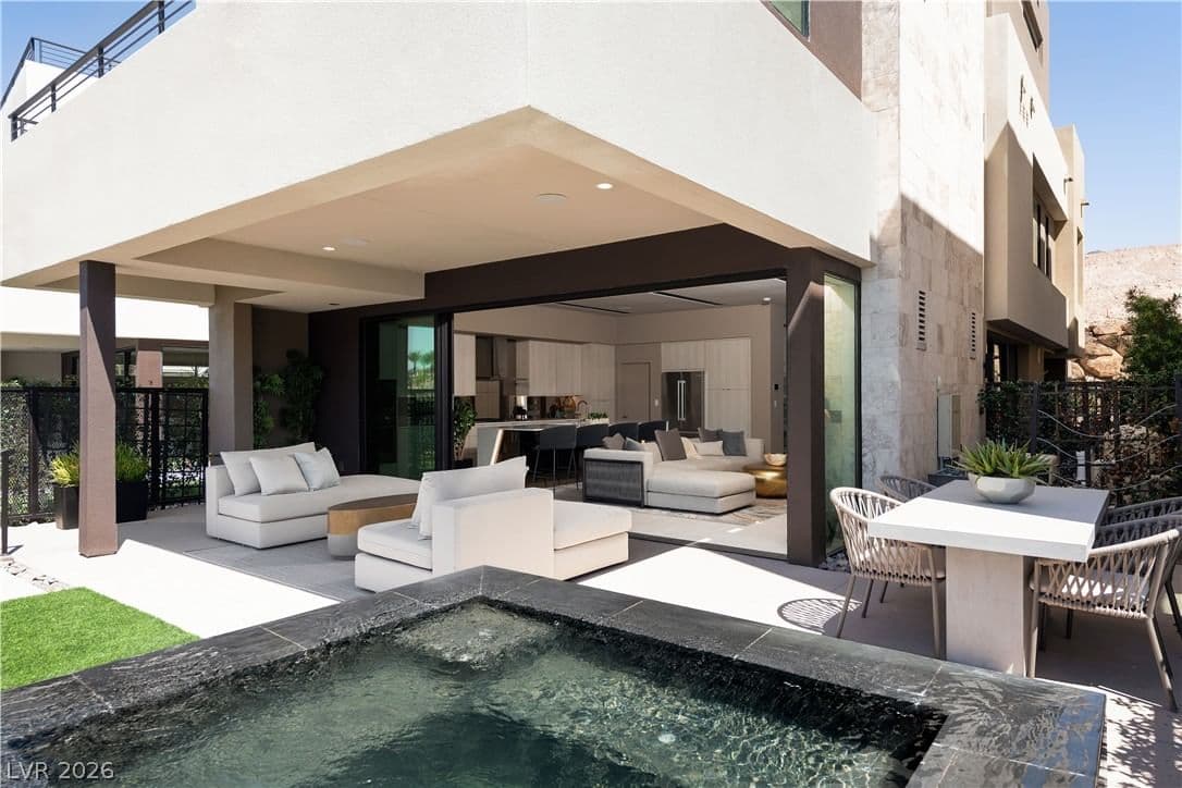 68 Lakefront Drive