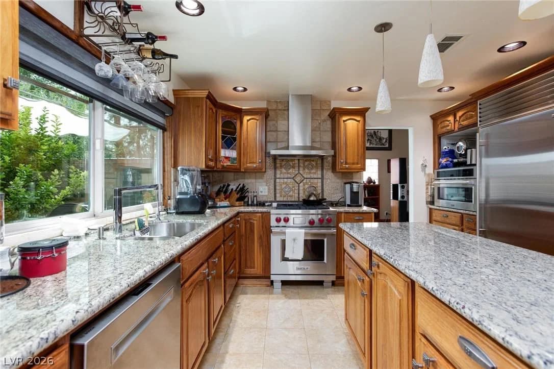 2912 Moonlight Bay Lane photo 2