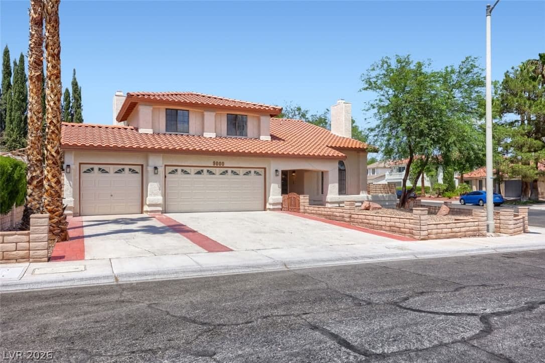 9000 Feather River Court photo 4
