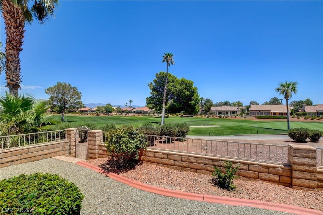 2900 Hawksdale Drive photo 3