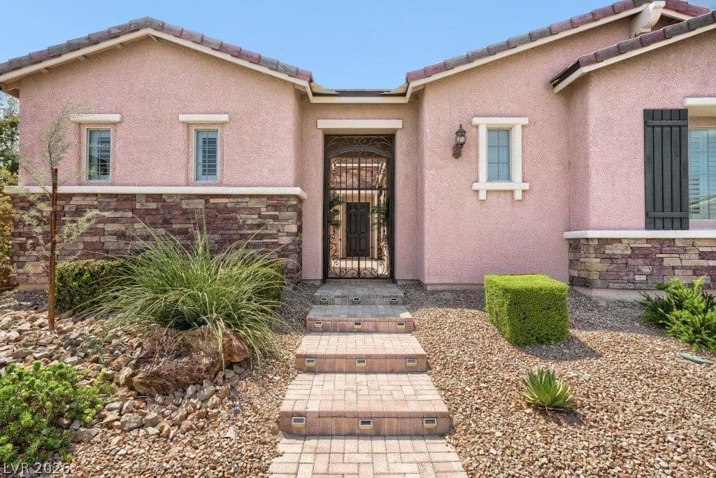 4809 Nightwood Court photo 2