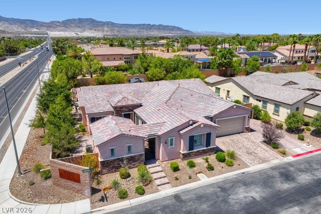 4809 Nightwood Court photo 4