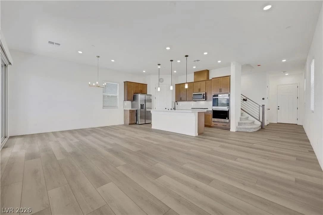 1570 Rock Kestrel Street photo 3