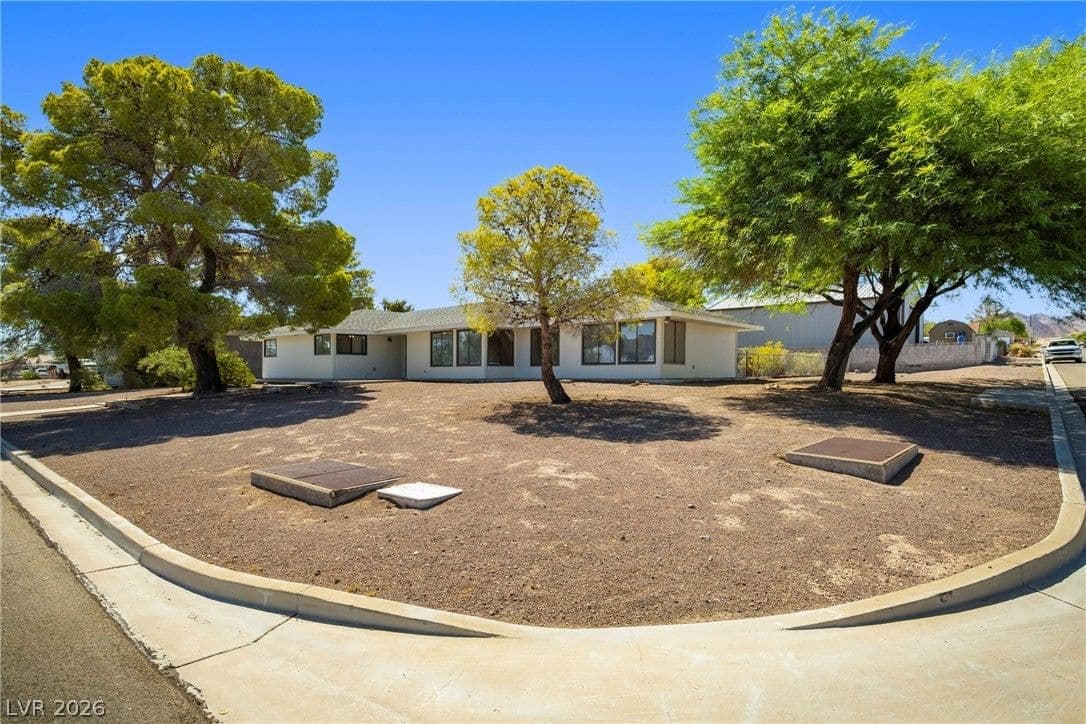 181 Middleton Drive photo 3
