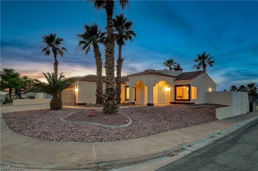 400 Breeze Way photo 4