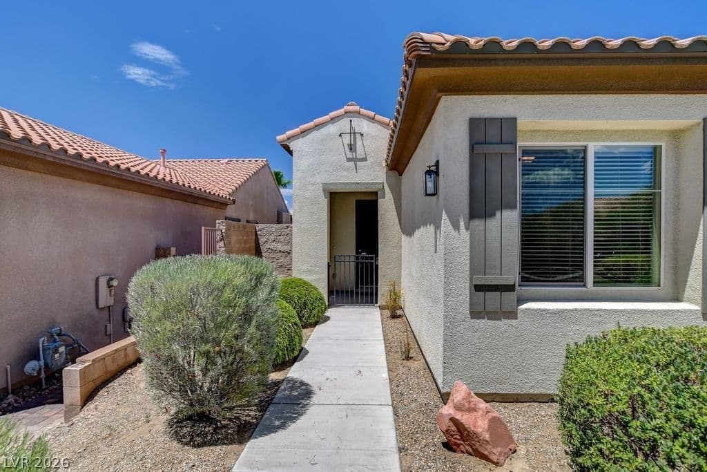 2756 Leys Burnett Avenue photo 5