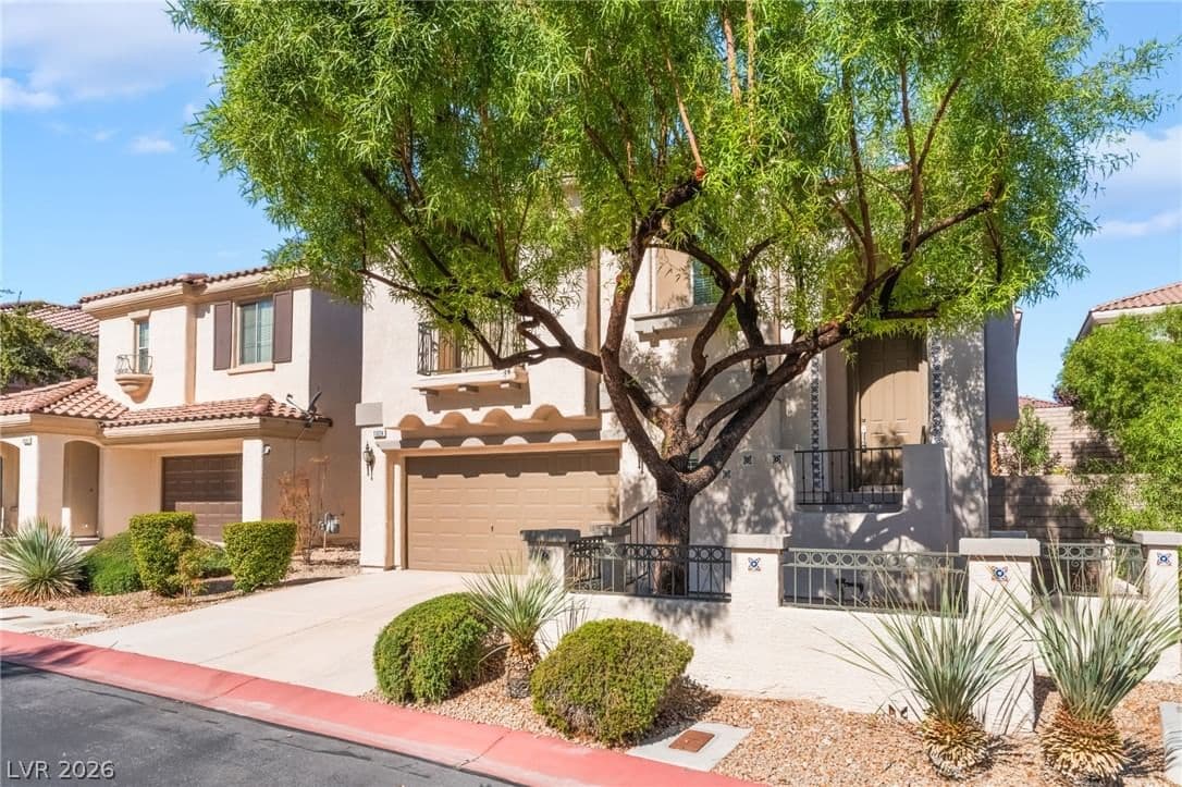 11824 Amistoso Lane photo 3