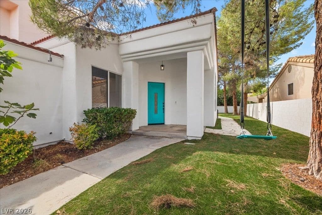 2071 Sutton Way photo 5