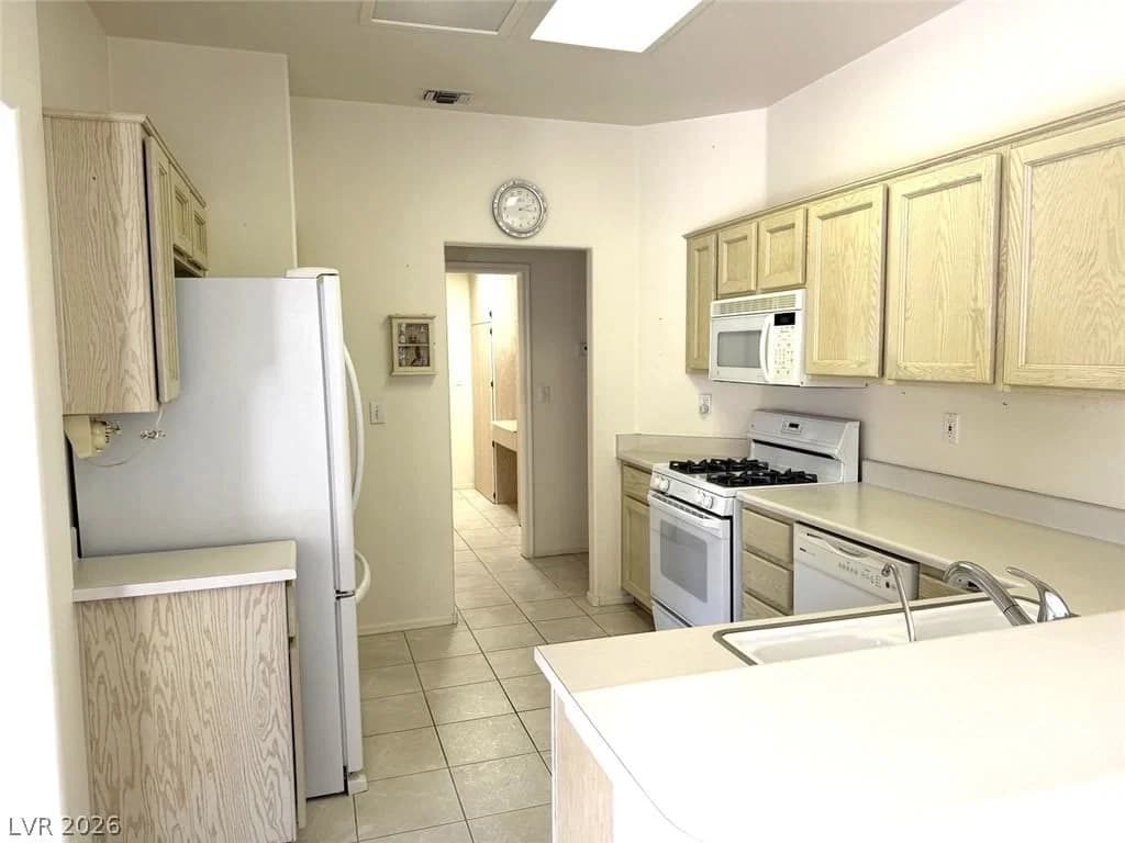 2617 Settlers Bay Lane photo 2