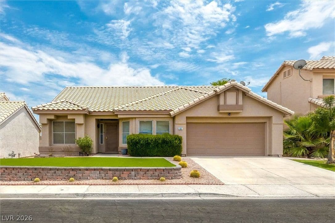 152 Cantamar Street photo 2