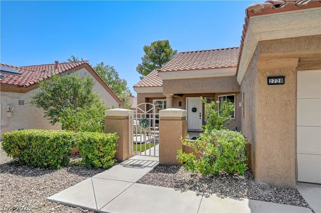 2728 Showcase Drive photo 3