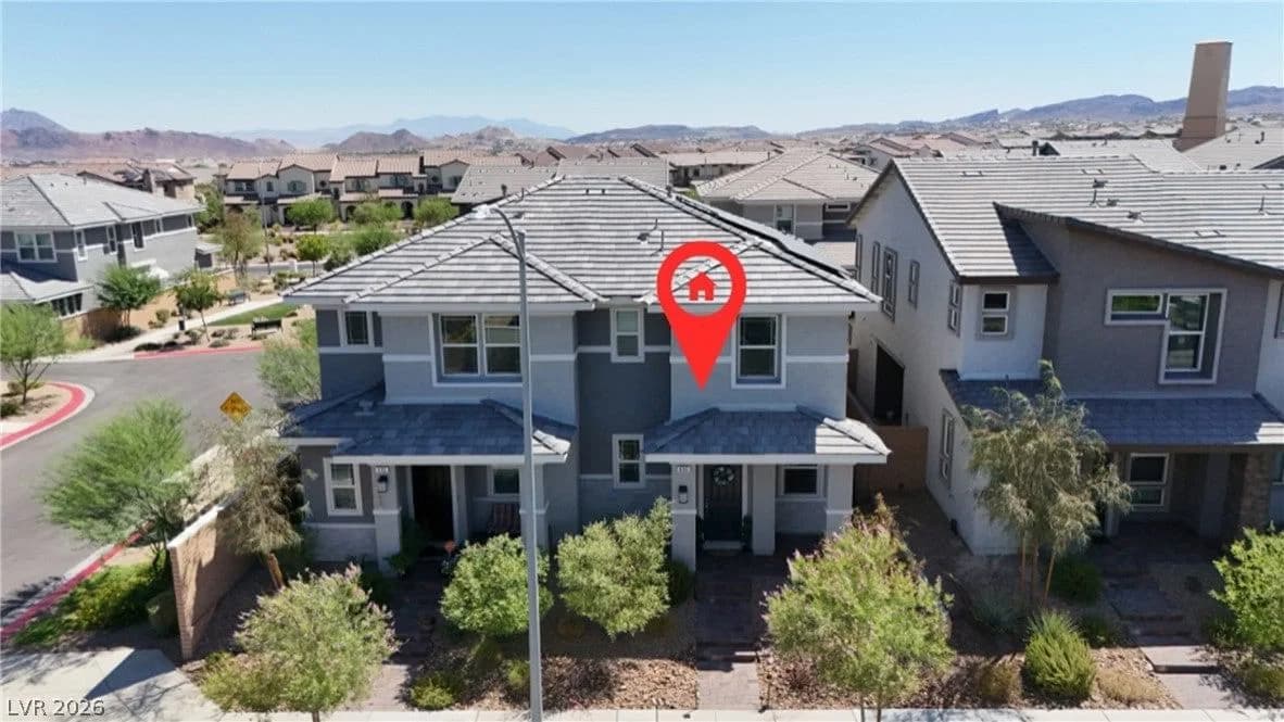 690 Cottonwood Hill Place photo 3